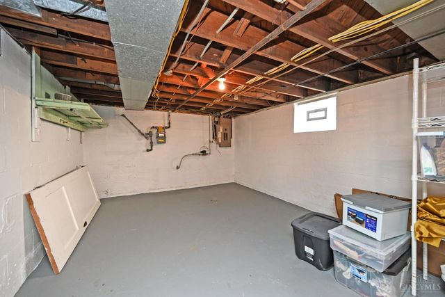 4028 OLeary Avenue, Deer Park, OH 45236