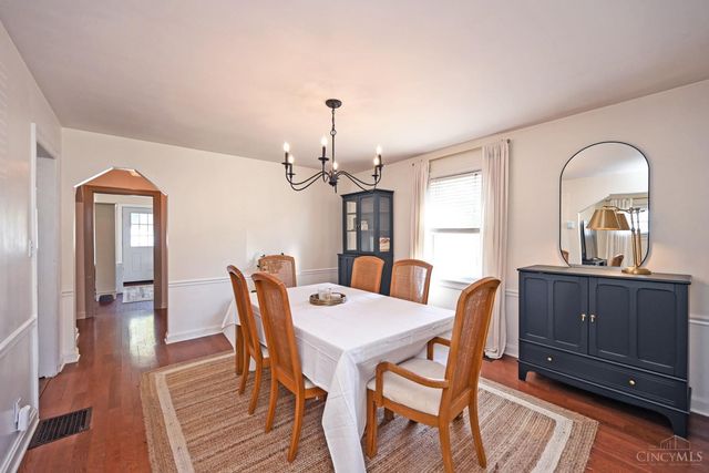 4028 OLeary Avenue, Deer Park, OH 45236