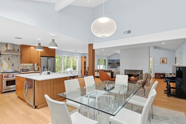 2723 Deerfield Road, Southampton, NY 11963