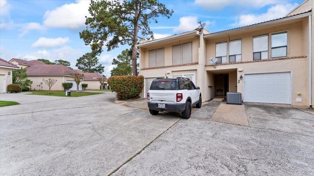 41 Regency Point, Conroe, TX 77356