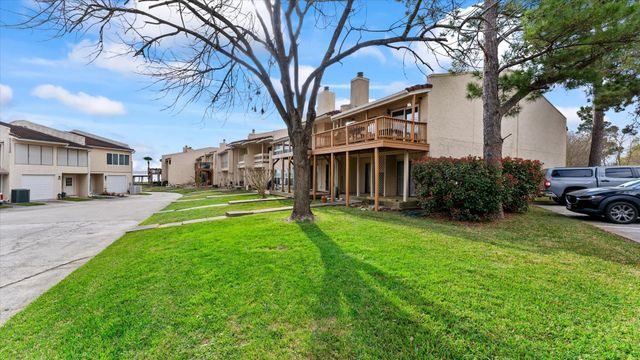 41 Regency Point, Conroe, TX 77356