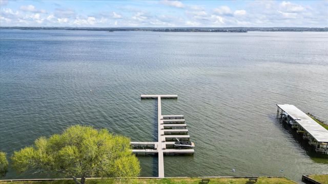 41 Regency Point, Conroe, TX 77356