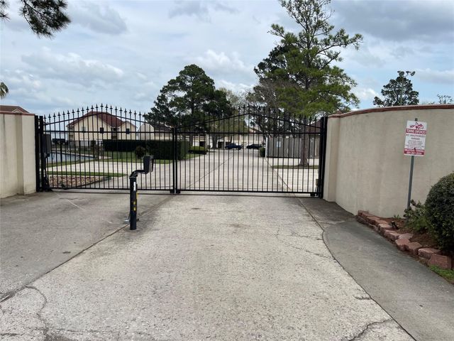 41 Regency Point, Conroe, TX 77356