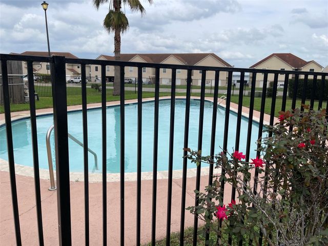 41 Regency Point, Conroe, TX 77356