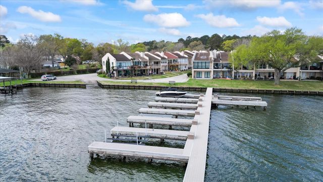 41 Regency Point, Conroe, TX 77356