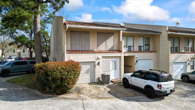 41 Regency Point, Conroe, TX 77356