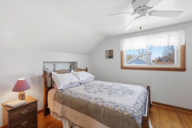 914 NEVILLE AVENUE, Green Bay, WI 54303