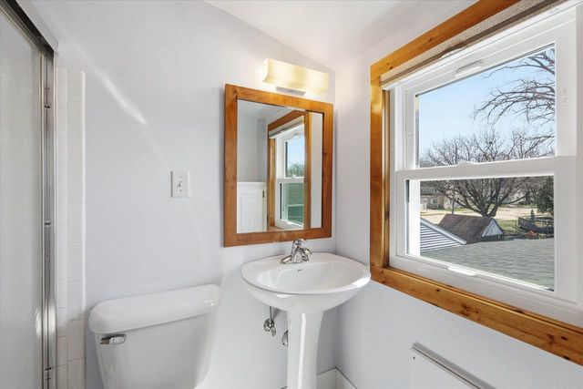 914 NEVILLE AVENUE, Green Bay, WI 54303