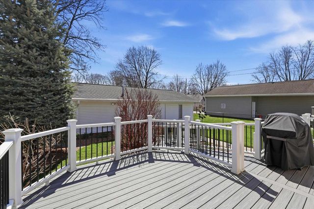 914 NEVILLE AVENUE, Green Bay, WI 54303