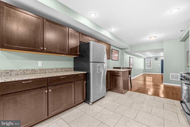 238 S DURHAM ST, Baltimore, MD 21231