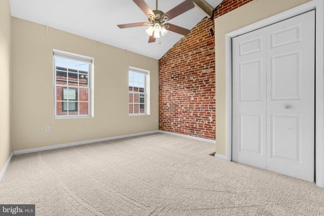 238 S DURHAM ST, Baltimore, MD 21231