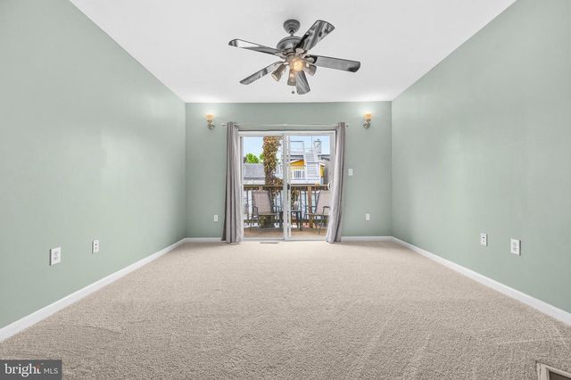 238 S DURHAM ST, Baltimore, MD 21231