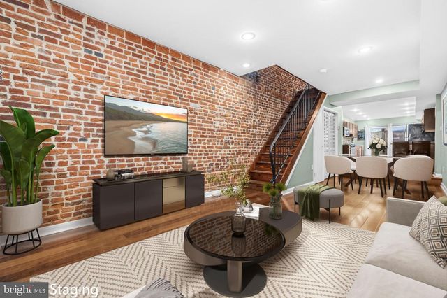 238 S DURHAM ST, Baltimore, MD 21231