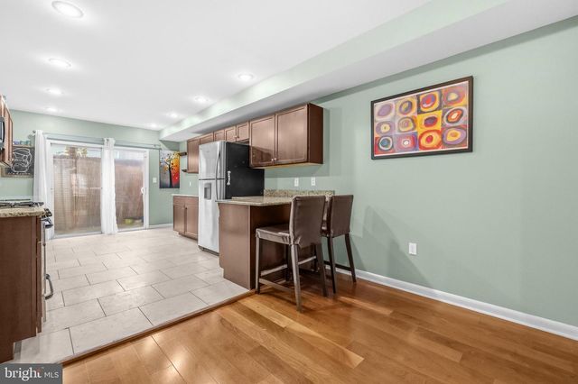 238 S DURHAM ST, Baltimore, MD 21231