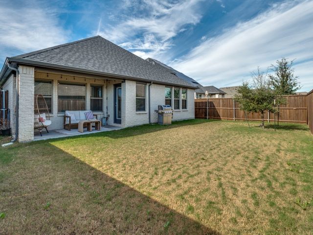 626 Congressional Avenue, Red Oak, TX 75154