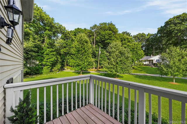 18 Hickory Place, Middletown, NY 10941