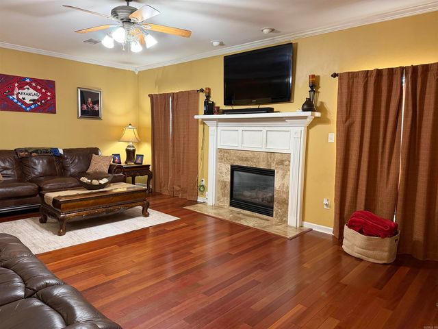 2210 S Fox Trail, Benton, AR 72019