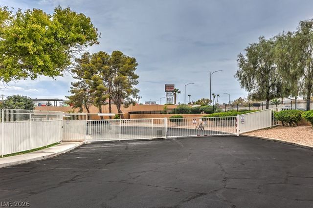 5150 South Jones Boulevard 108, Las Vegas, NV 89118
