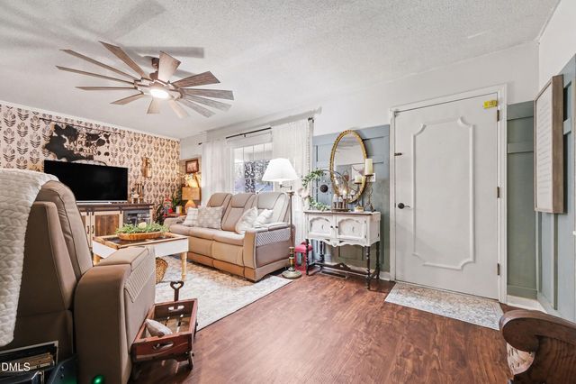 2642 Ardsley Drive, Durham, NC 27704