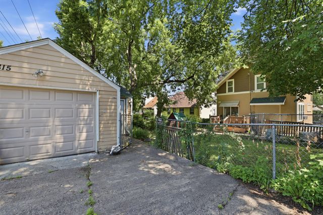 2815 Irving Avenue N, Minneapolis, MN 55411