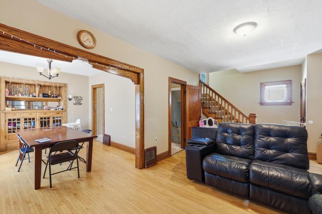 2815 Irving Avenue N, Minneapolis, MN 55411