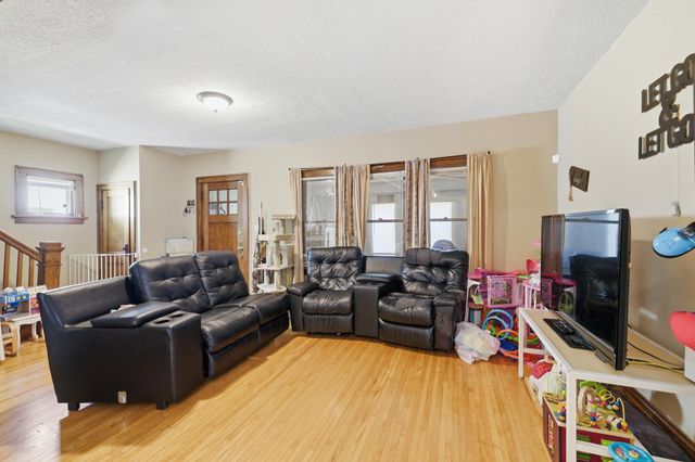 2815 Irving Avenue N, Minneapolis, MN 55411
