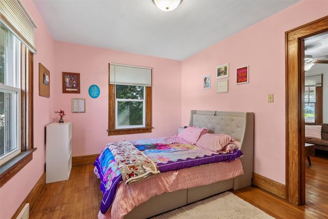 3825 2nd Avenue, Des Moines, IA 50313