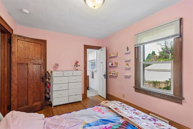3825 2nd Avenue, Des Moines, IA 50313