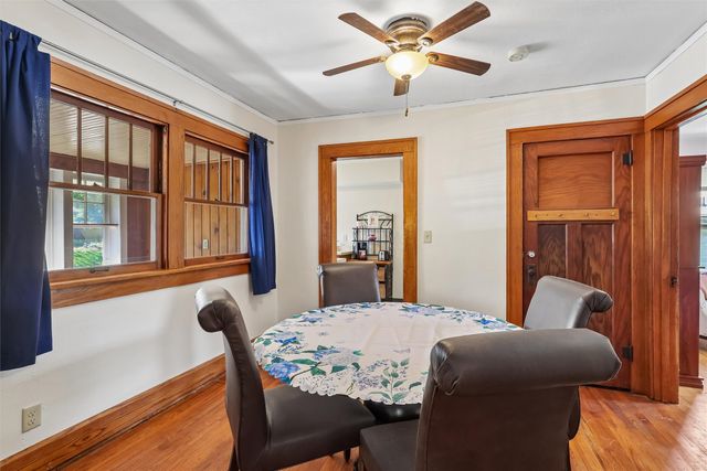 3825 2nd Avenue, Des Moines, IA 50313