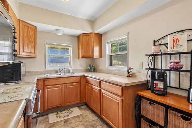 3825 2nd Avenue, Des Moines, IA 50313