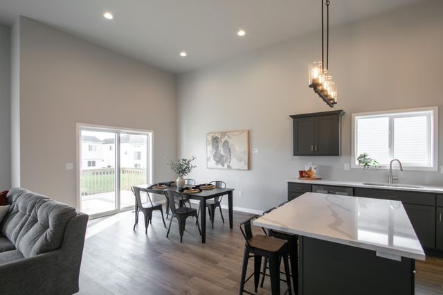 7036 65 Street S, Horace, ND 58047