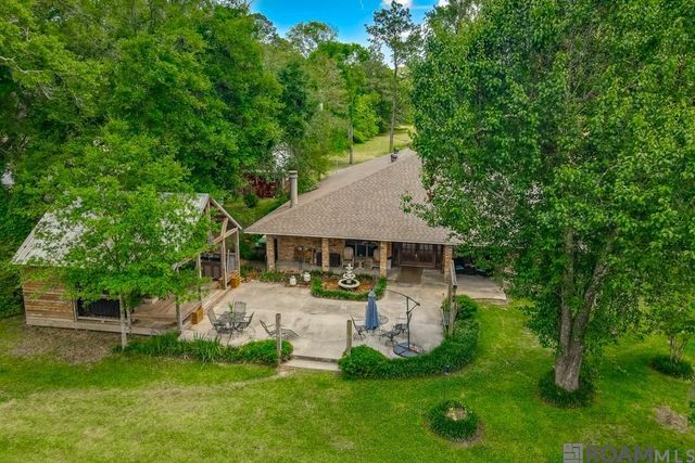 22343 La Hwy 22, Maurepas, LA 70449