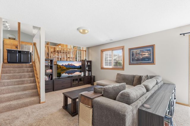 12752 208th Avenue NW, Elk River, MN 55330