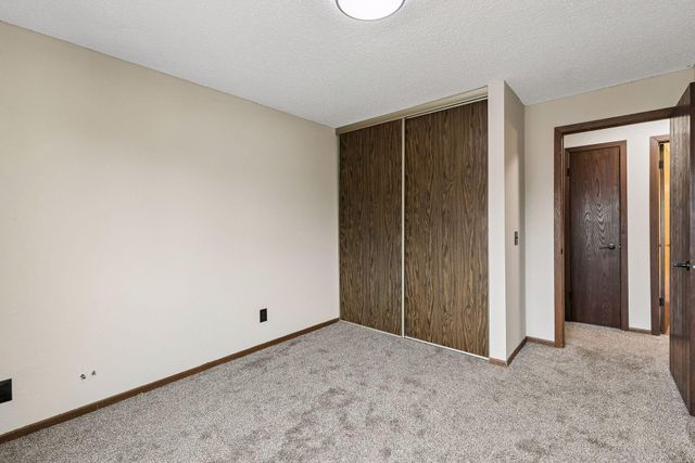 14620 Garrett Avenue 304, Apple Valley, MN 55124