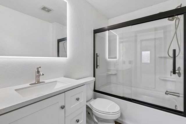 14620 Garrett Avenue 304, Apple Valley, MN 55124