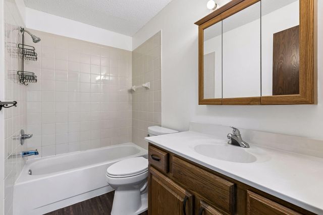 14620 Garrett Avenue 304, Apple Valley, MN 55124