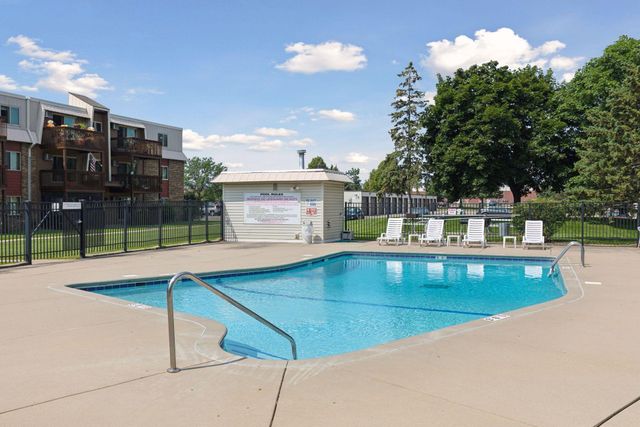 14620 Garrett Avenue 304, Apple Valley, MN 55124