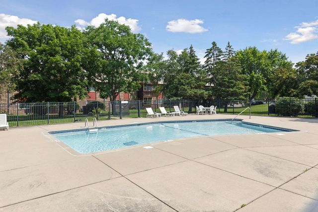 14620 Garrett Avenue 304, Apple Valley, MN 55124