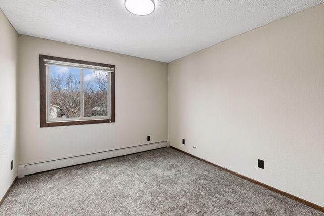 14620 Garrett Avenue 304, Apple Valley, MN 55124