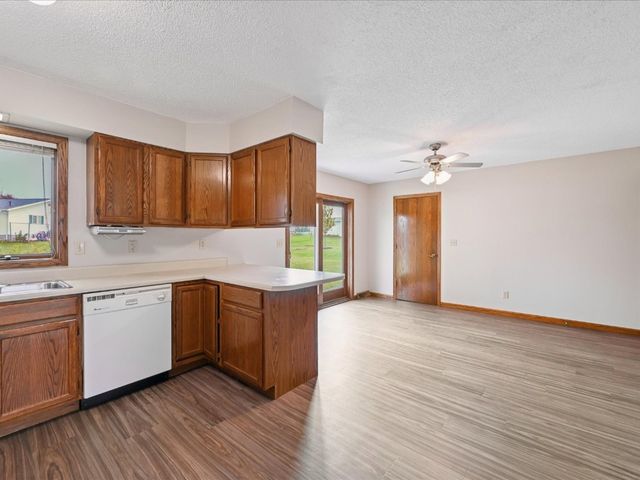 510 B Avenue, Atkins, IA 52206