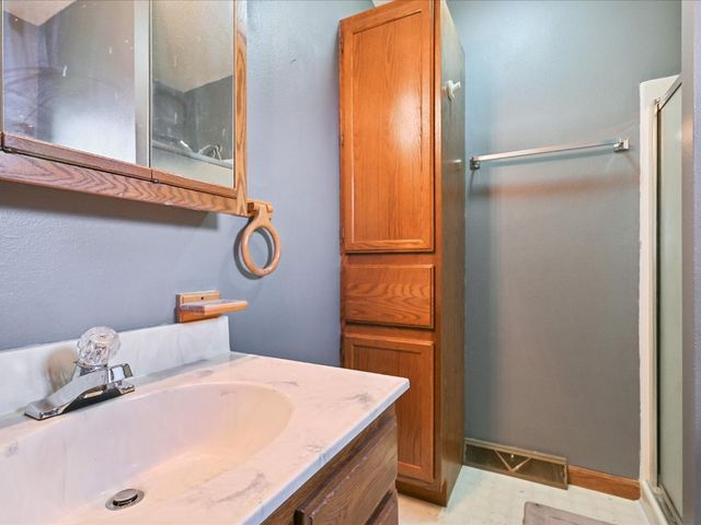 510 B Avenue, Atkins, IA 52206