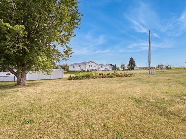510 B Avenue, Atkins, IA 52206