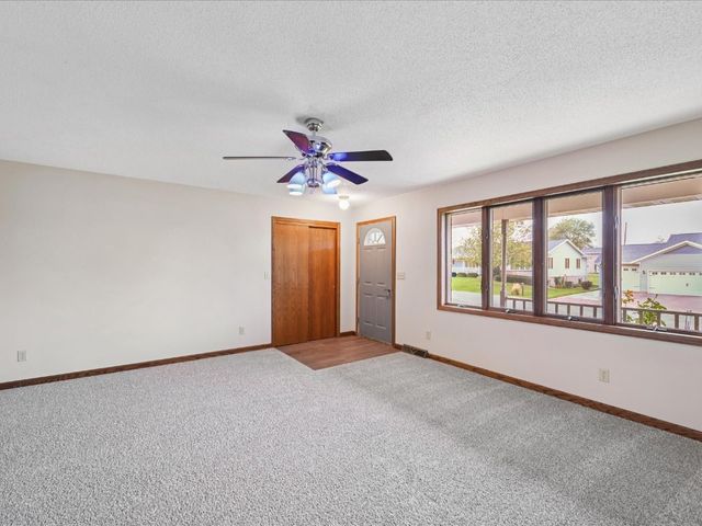 510 B Avenue, Atkins, IA 52206