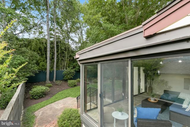 5512 UPPINGHAM ST, Chevy Chase, MD 20815