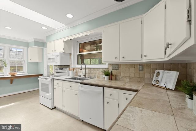 5512 UPPINGHAM ST, Chevy Chase, MD 20815