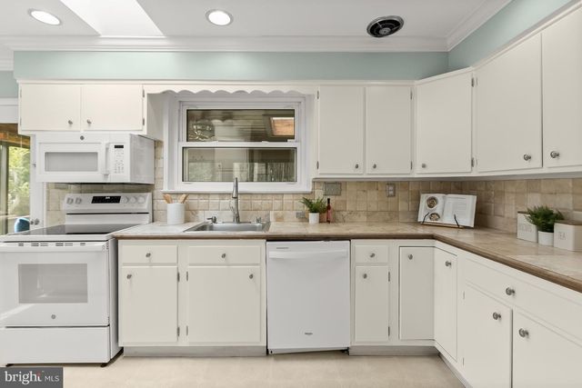 5512 UPPINGHAM ST, Chevy Chase, MD 20815