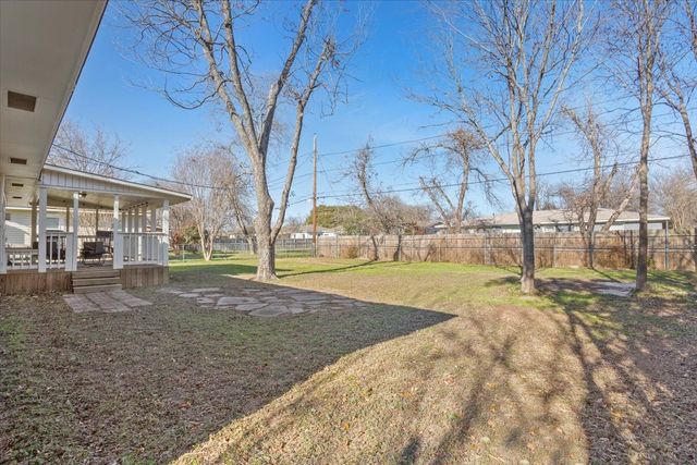 1307 N 62nd Street, Waco, TX 76710