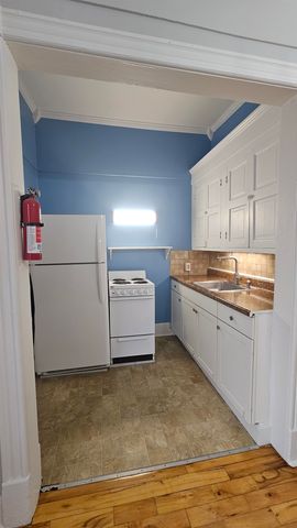 25 Intervale Avenue, Burlington, VT 05401