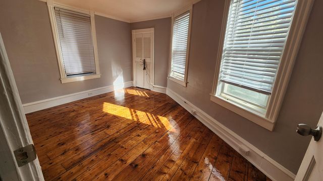 25 Intervale Avenue, Burlington, VT 05401