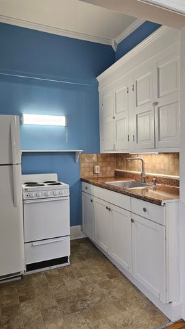 25 Intervale Avenue, Burlington, VT 05401